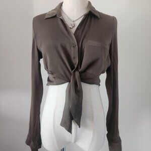 Forever 21 Olive/Khaki Green Long Sleeve Button-Up Blouse. Size Small.